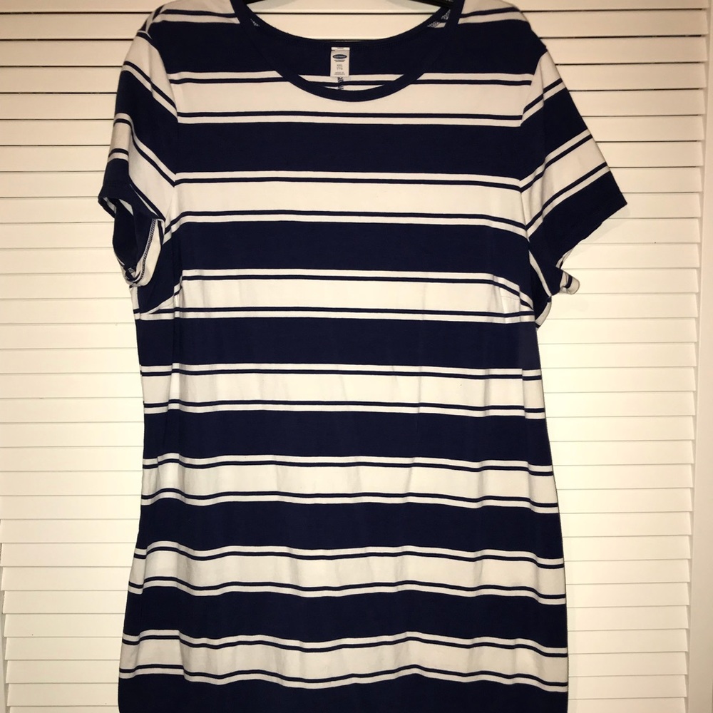 Old navy white and navy blue t shirt dress